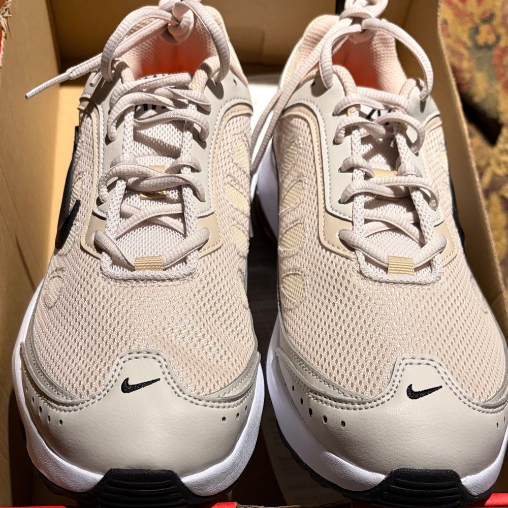 Nike Air Max AP. Brand New